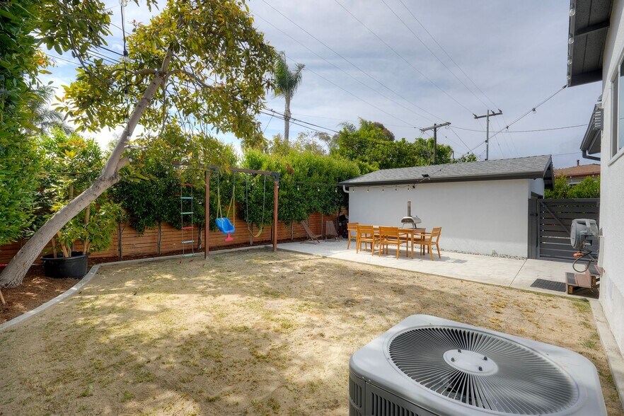 Building Photo - 17 W Avenida Cornelio