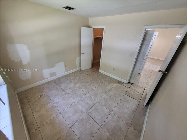 Building Photo - 20833 NW 25th Ave