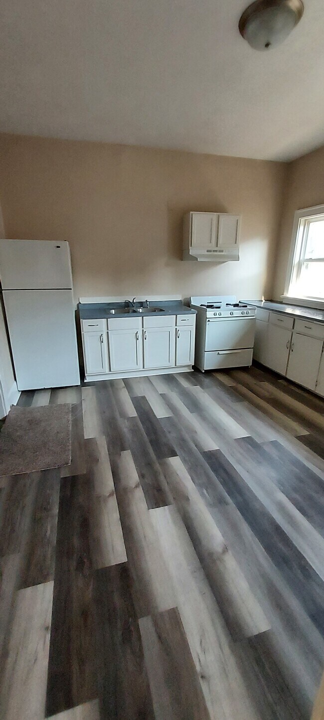 Building Photo - 1535 West St