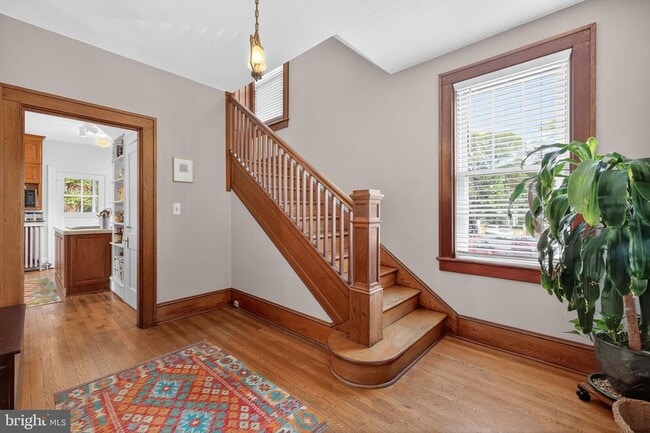 Building Photo - 420 W Cork St