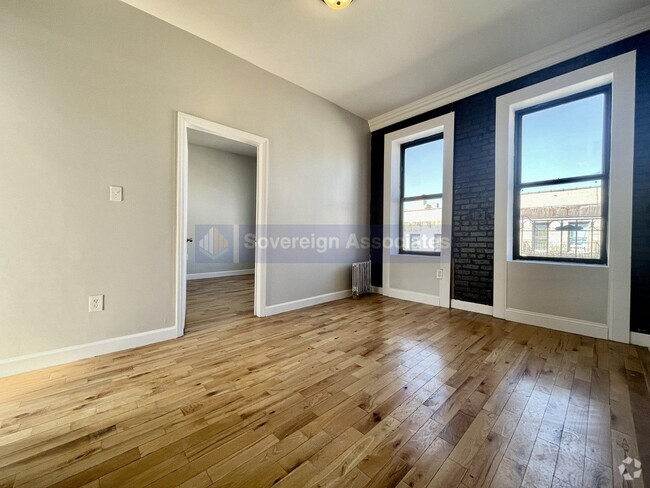 Building Photo - 536 W 158th St