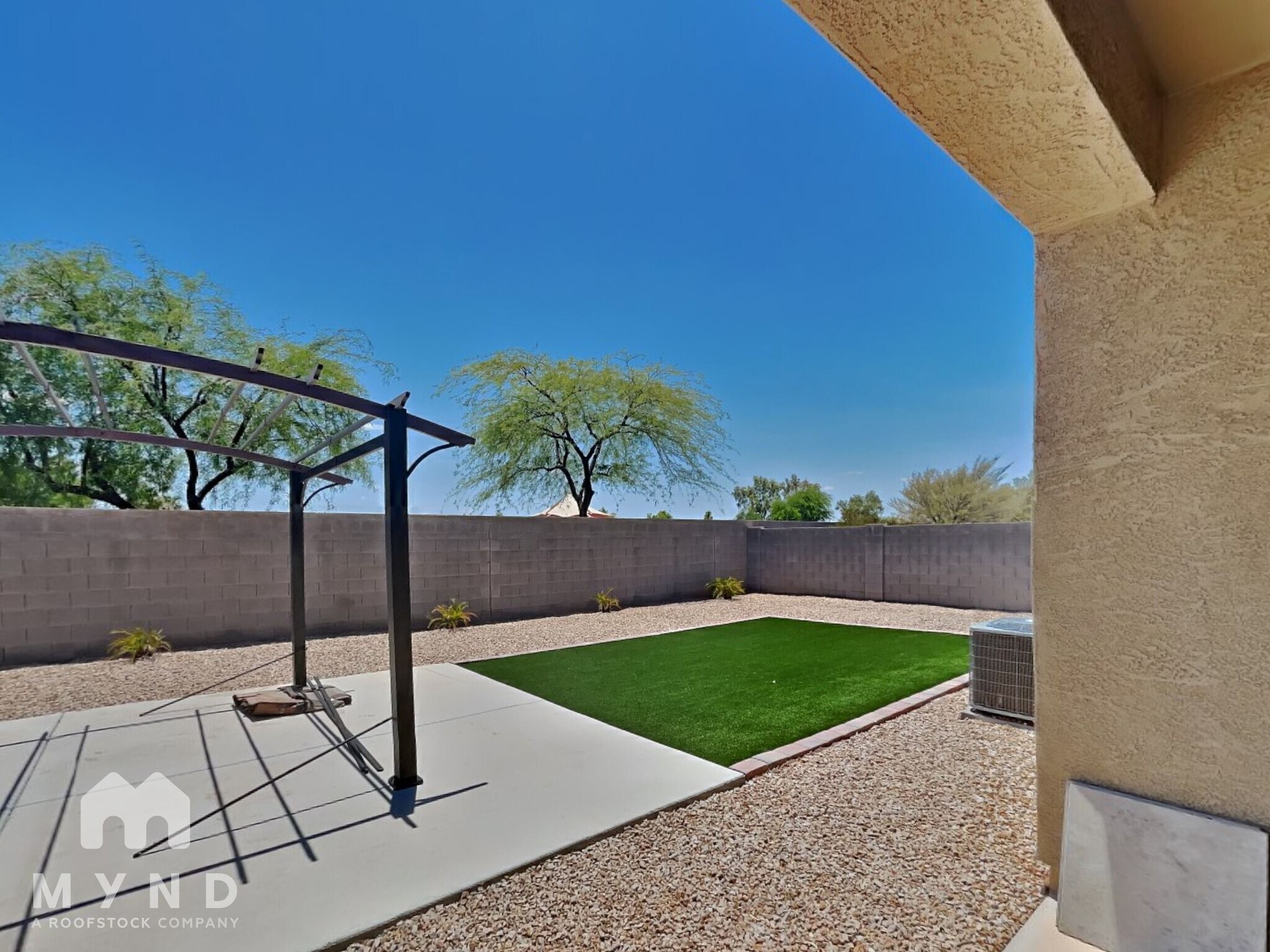 Building Photo - 10515 E Lupine Ln