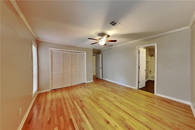 Building Photo - 2197 Oakrill Ct