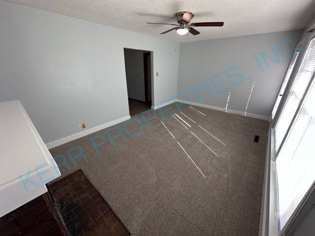 Building Photo - FREE RENT! Charming 3-Bedroom Retreat in P...