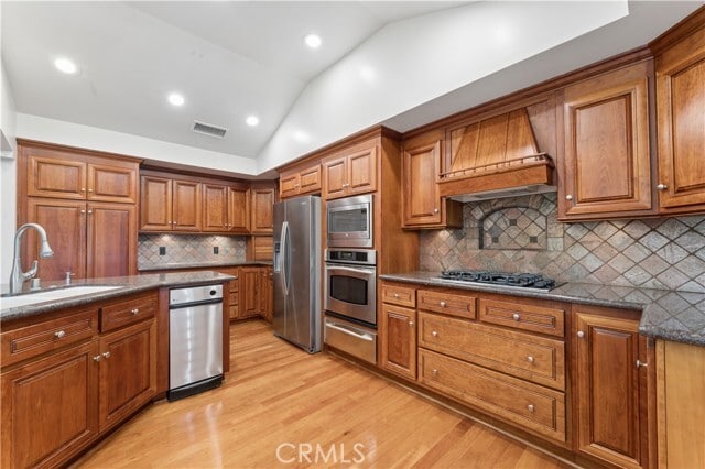 Building Photo - 24302 Vista Ridge Dr