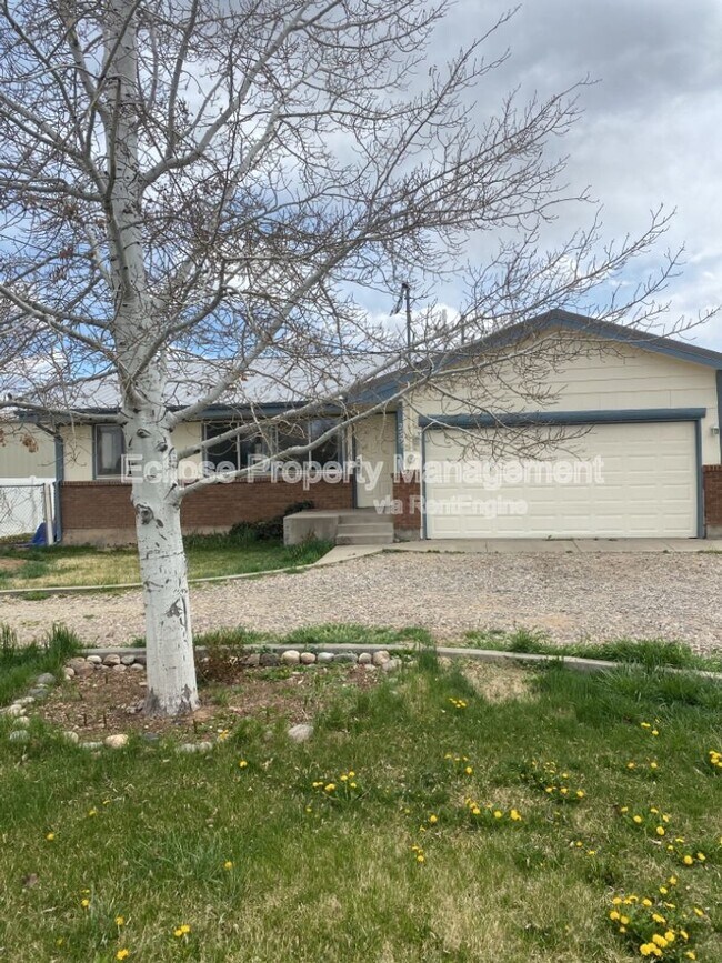 Building Photo - 230-229 29 Rd