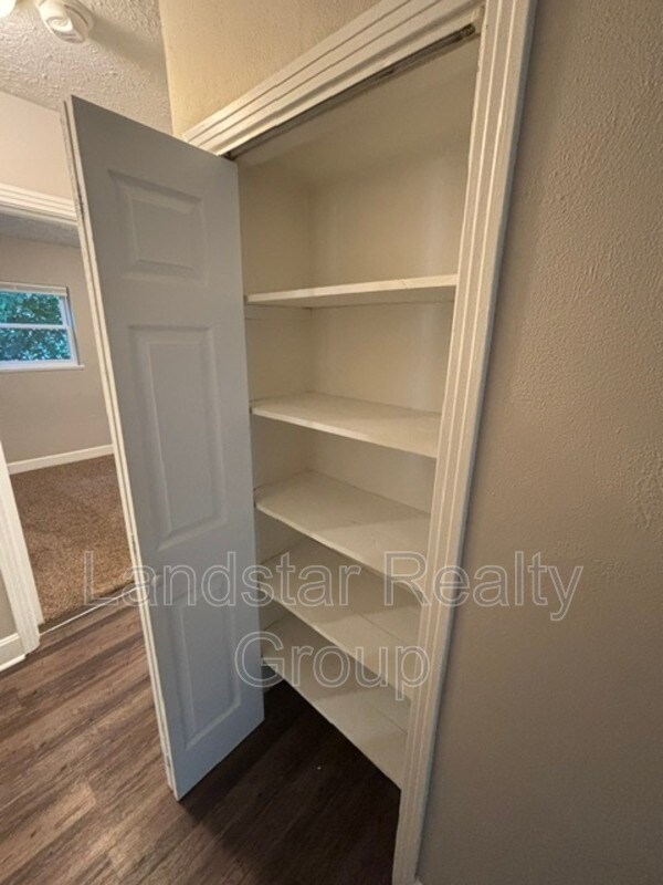 Building Photo - 4721 Granada Dr