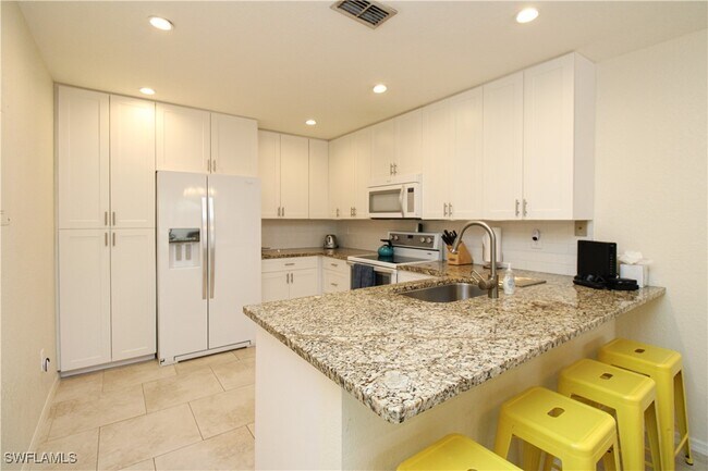 Building Photo - 60 Emerald Woods Dr