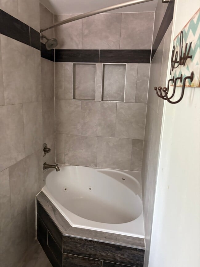 Building Photo - 3071 S Hobart Way