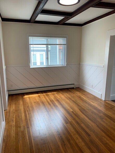 Building Photo - 124 Johnson St