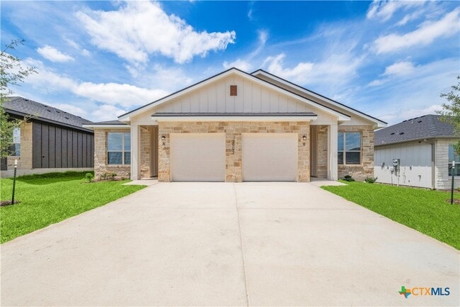 Building Photo - 3903 Sugar Hackberry Trl