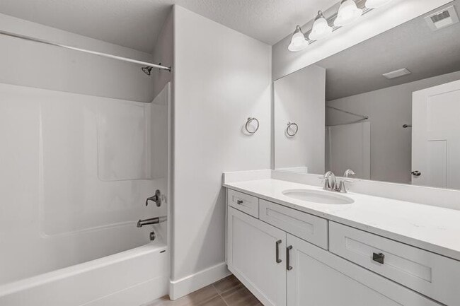 Building Photo - 1487 N 3830 W