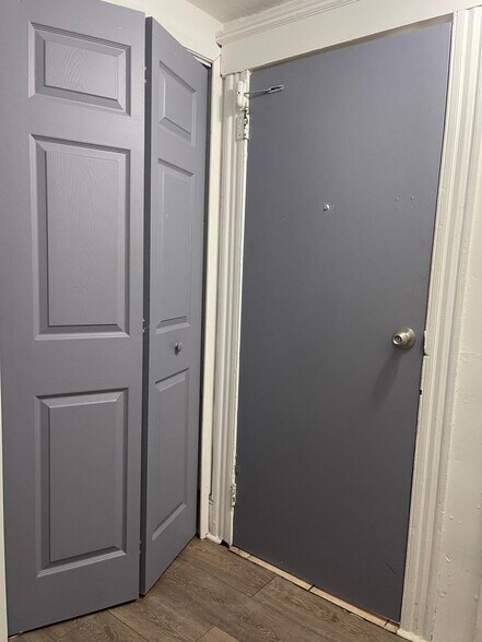 Building Photo - 26 Ella St