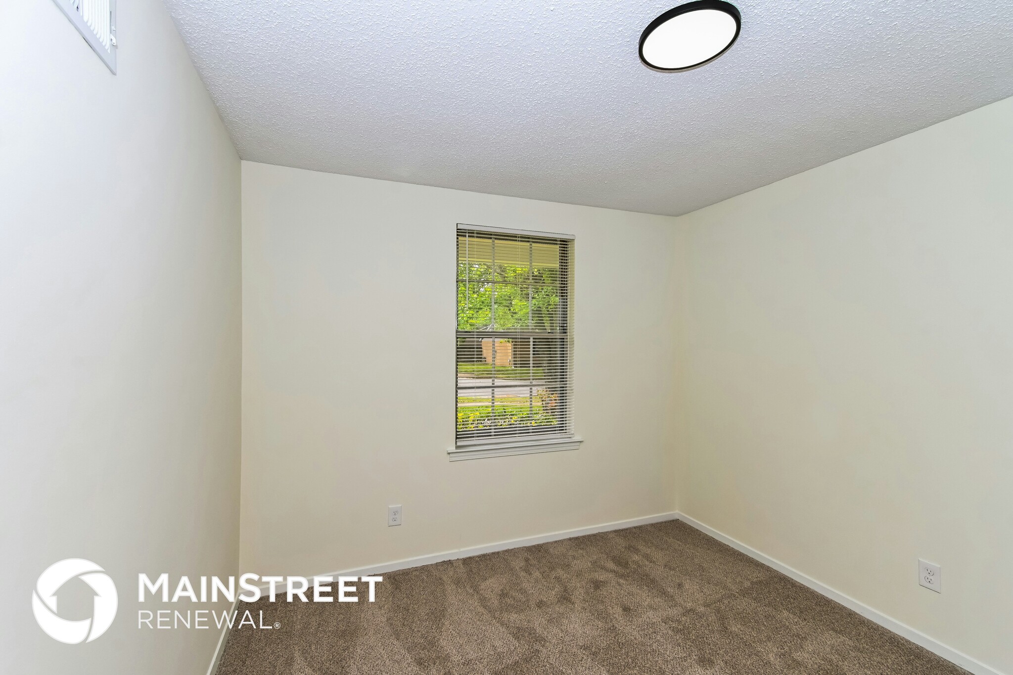 Building Photo - 3862 Kerwood Ave