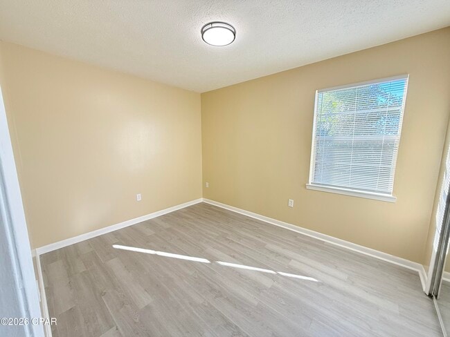 Building Photo - 506 N 11th St