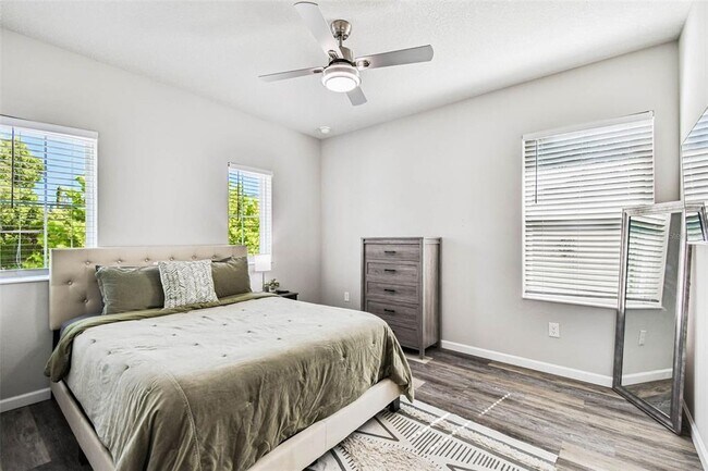 Building Photo - 3902 W Everett Ave