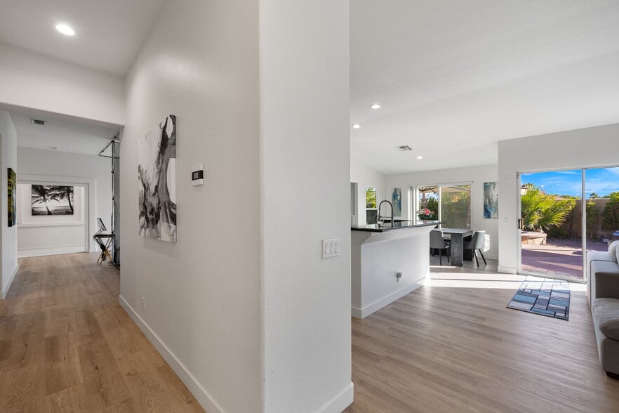 Building Photo - 44660 Monticello Ave