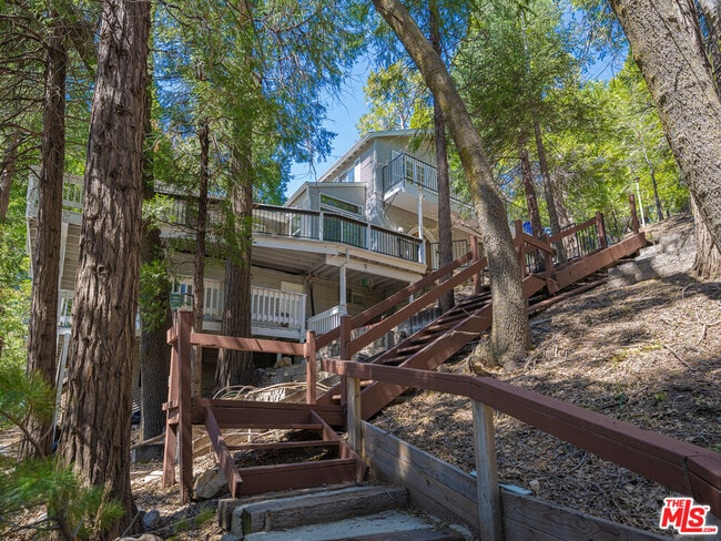 Building Photo - 233 Corona Cir