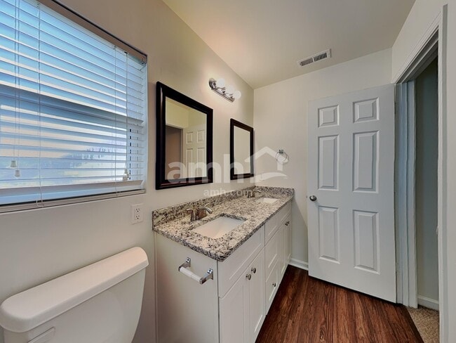 Building Photo - 1129 Rutledge Landing Dr