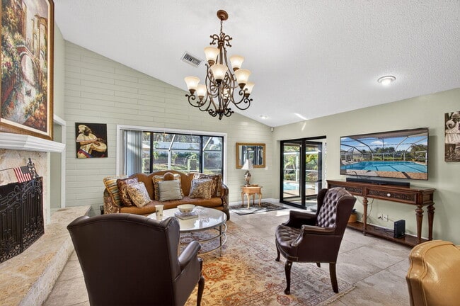 Building Photo - 168 Thornton Dr