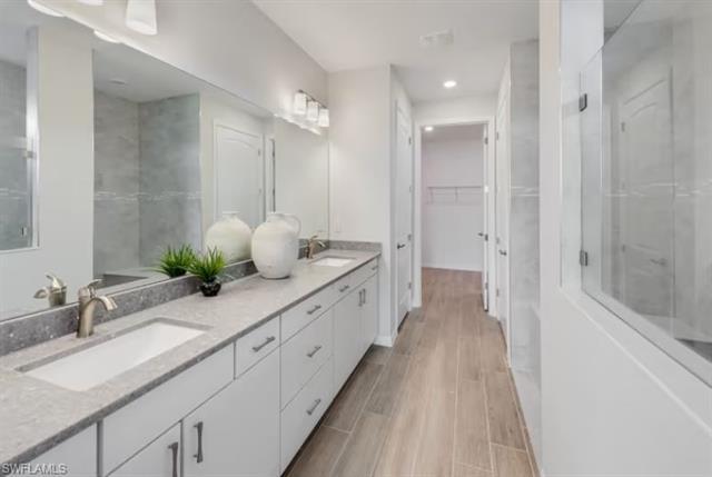 Building Photo - 5569 Celebration Dr