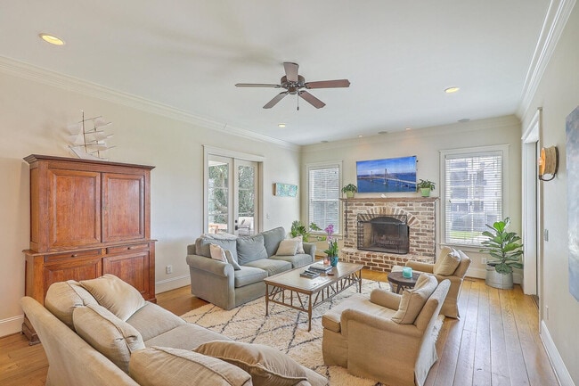 Building Photo - 1624 Diddy Dr