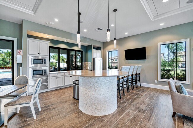 Building Photo - 4510 Eventing St