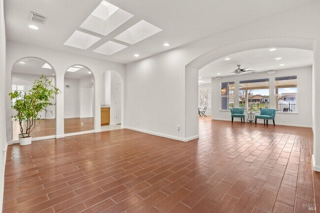 Building Photo - 369 Pebble Beach Dr