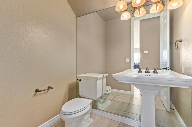 Building Photo - BEAUTIFUL QUEENSRIDGE HIGHLY UPGRADED HOME BY CHRISTOPHER HOMES