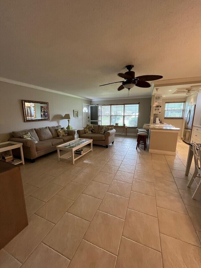 Building Photo - 1 bedroom 1 bath Villa in Delray Beach -55...