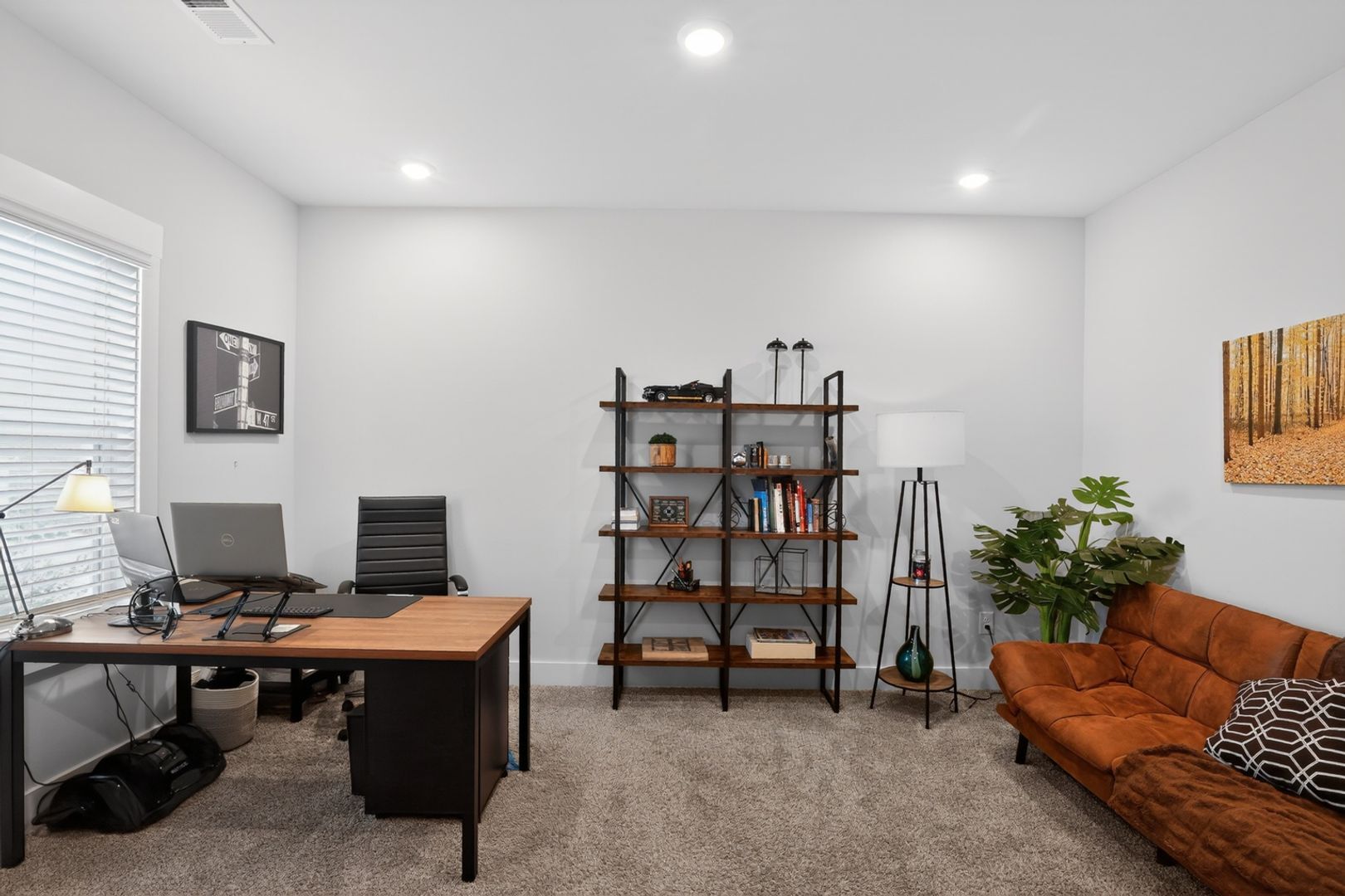 Building Photo - 333 Pewter Cir