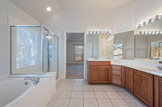 Building Photo - 2610 Orsobello Pl