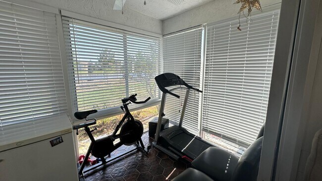 Building Photo - 5778 Phoenix Palm Ct