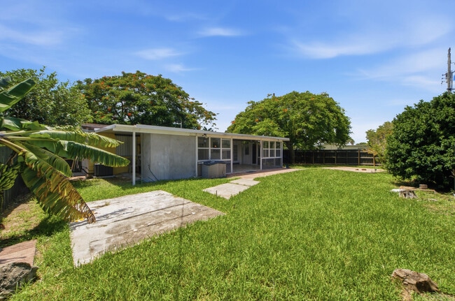 Building Photo - 10275 SW 152nd St