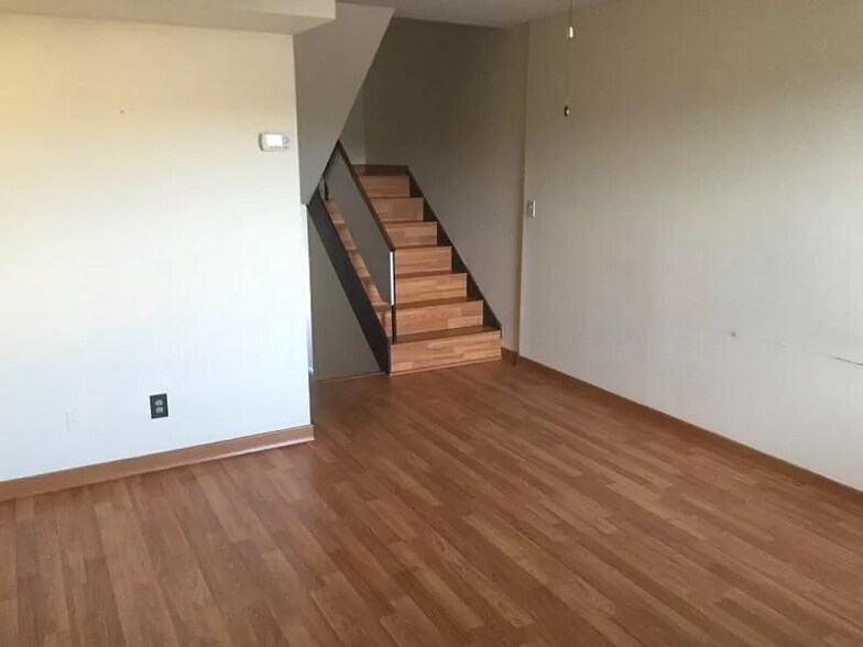 Building Photo - 4316 La Mora Ct