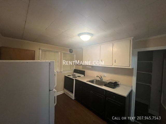 Building Photo - 5 Hudson St