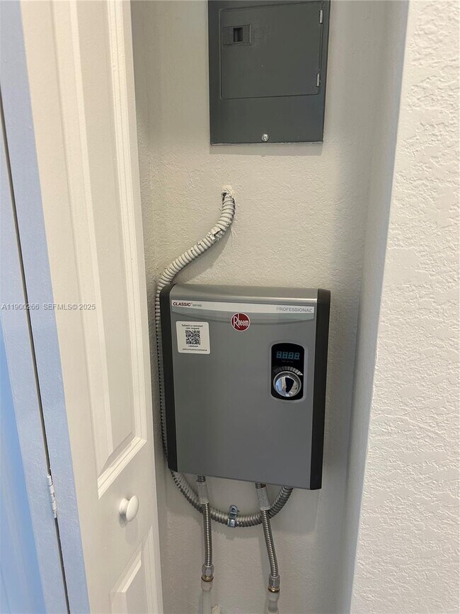 Building Photo - 23390 SW 127th Ct