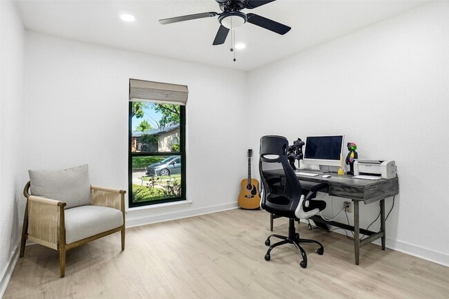 Building Photo - 1820 Castille Dr