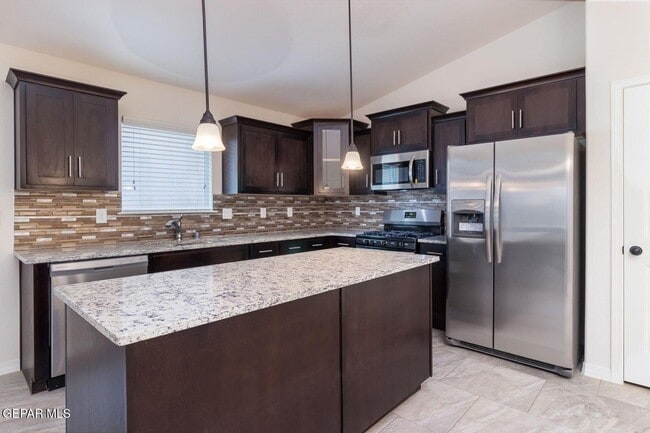 Building Photo - 13486 Doncaster St