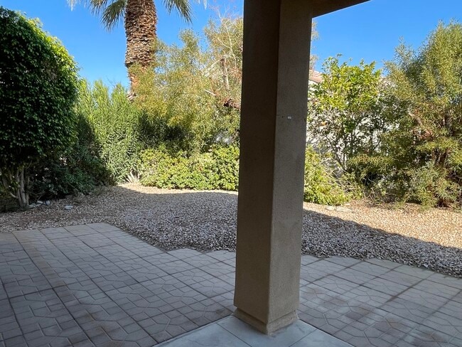 Building Photo - 78232 Silver Sage Dr