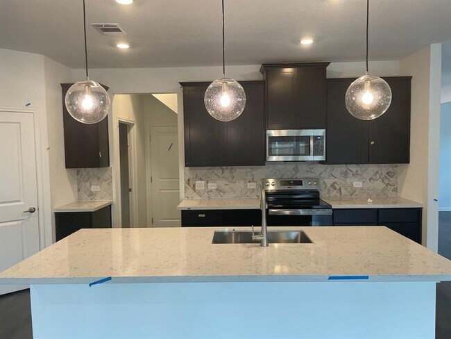 Building Photo - 116 Diorite Dr