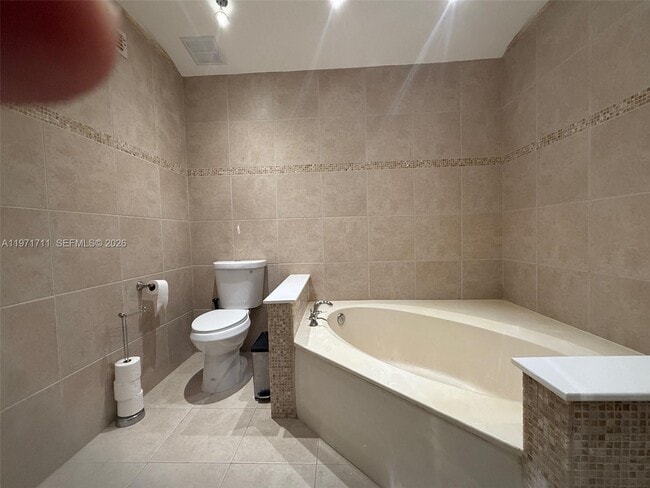 Building Photo - 402 SW 158th Terrace