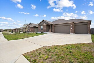 Building Photo - 149 River Rise Rd