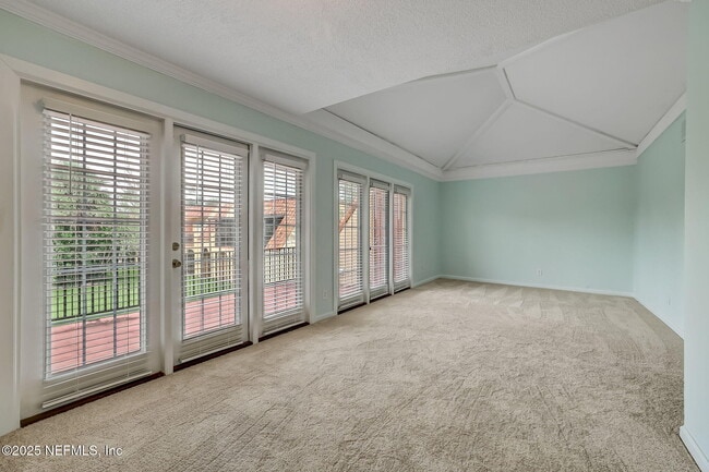 Building Photo - 6561 Mission Ct