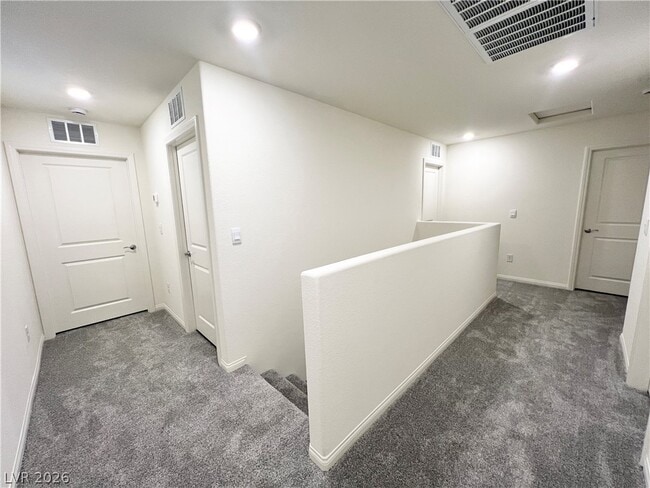 Building Photo - 2625 Dahlia Fls Ave