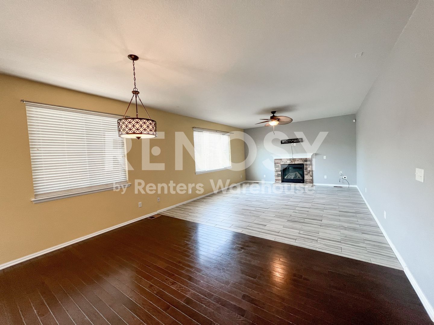 Building Photo - 25104 E Pinewood Pl