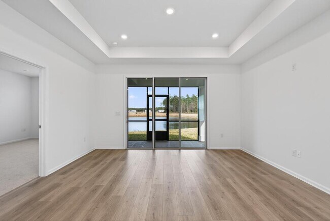 Building Photo - 368 Woods Ln