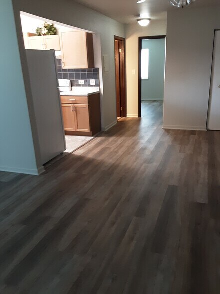 Building Photo - 417 Perrie Dr