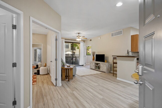 Building Photo - 6900 E Princess Dr