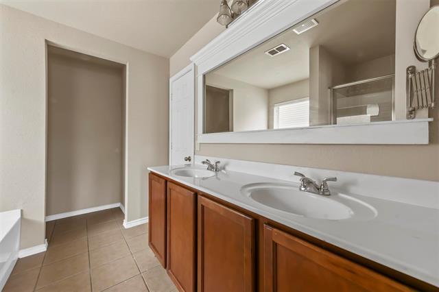 Building Photo - 5533 Grenada Dr